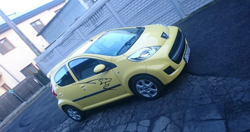 Peugeot 107 cena 11850 przebieg: 183000, rok produkcji 2009 z Tarnów małe 742